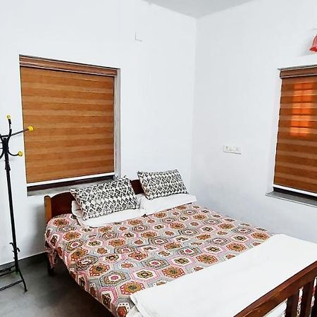 Forestay -3 Bhk Villa Kochi Pallipuram エクステリア 写真